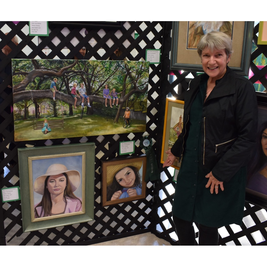 photo-of-tricia-a-los-alamitos-art-show