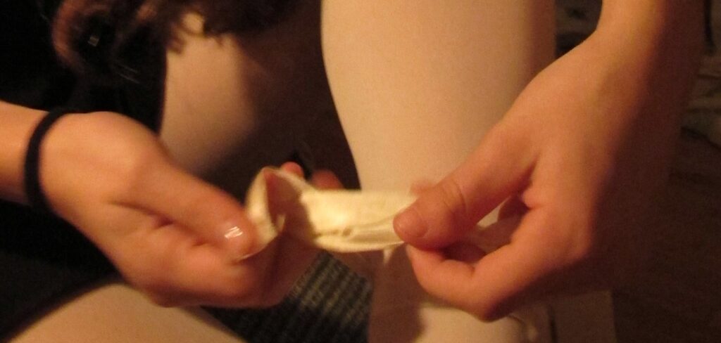 reference-photo-giselles-hands